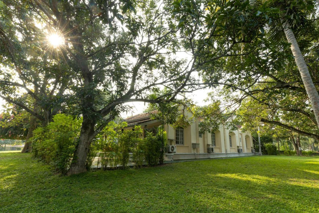 Tamarind Tree Garden Resort - Katunayake Negombo Exterior photo